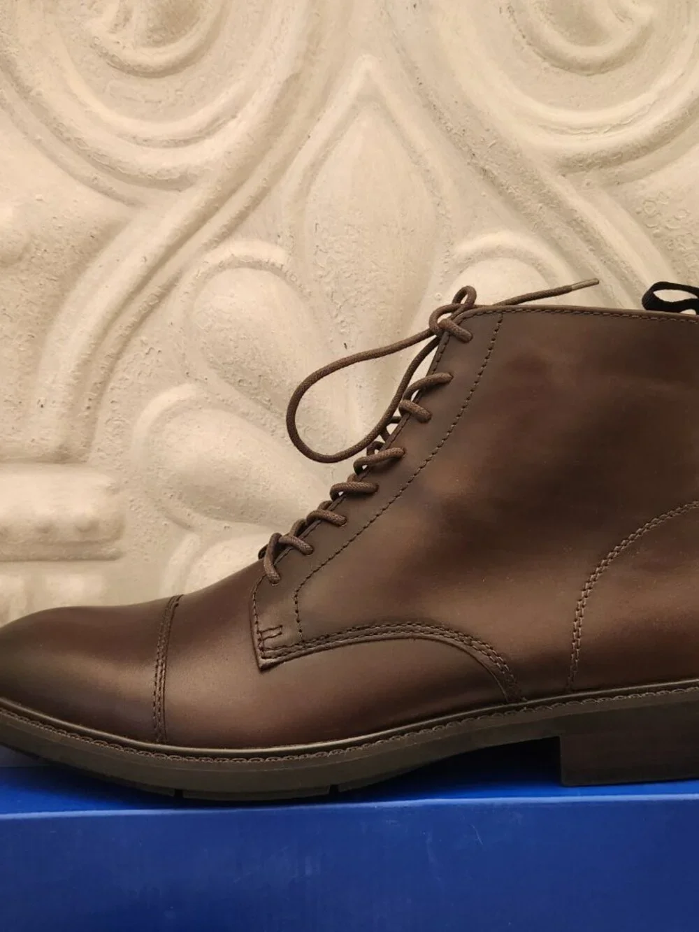 Vince Camuto 